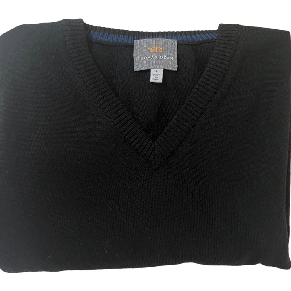 Thomas Dean Extra fine merino wool V Neck Sweater Size L